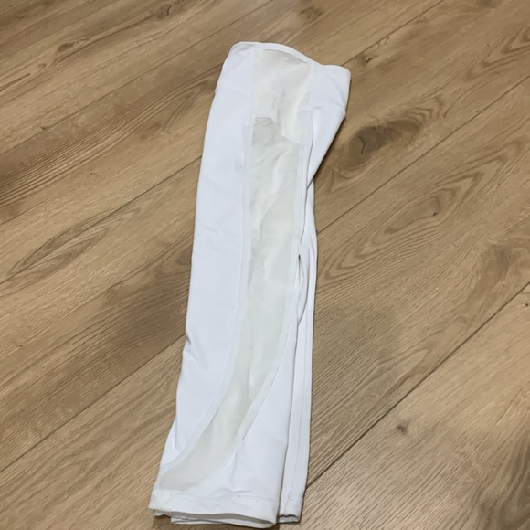 Lululemon rare pattern capri leggings - Picture 4 of 10